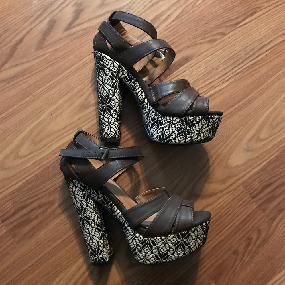 Strapped platform sandal